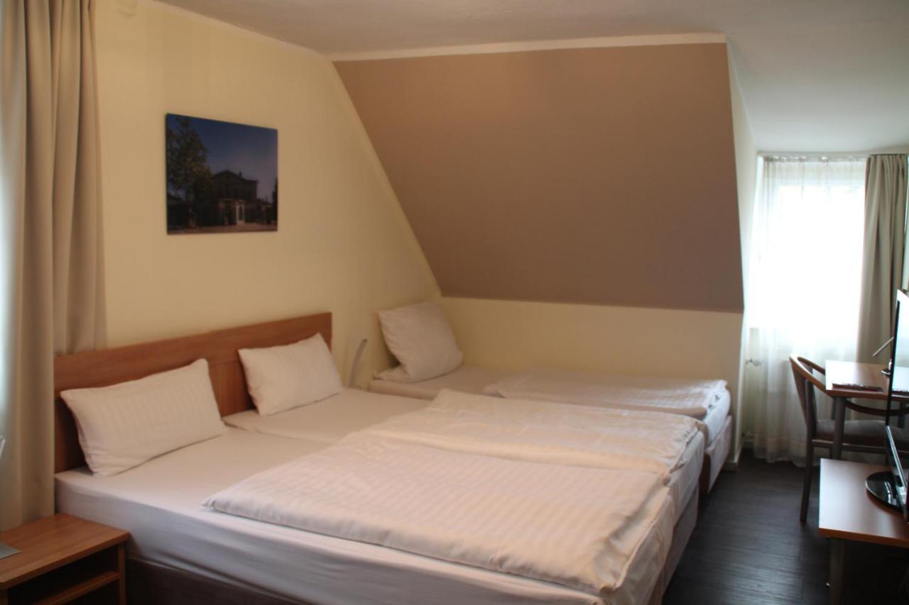 Hotel Stadt Kamen Bagian luar foto