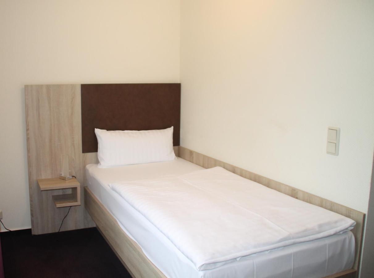 Hotel Stadt Kamen Bagian luar foto