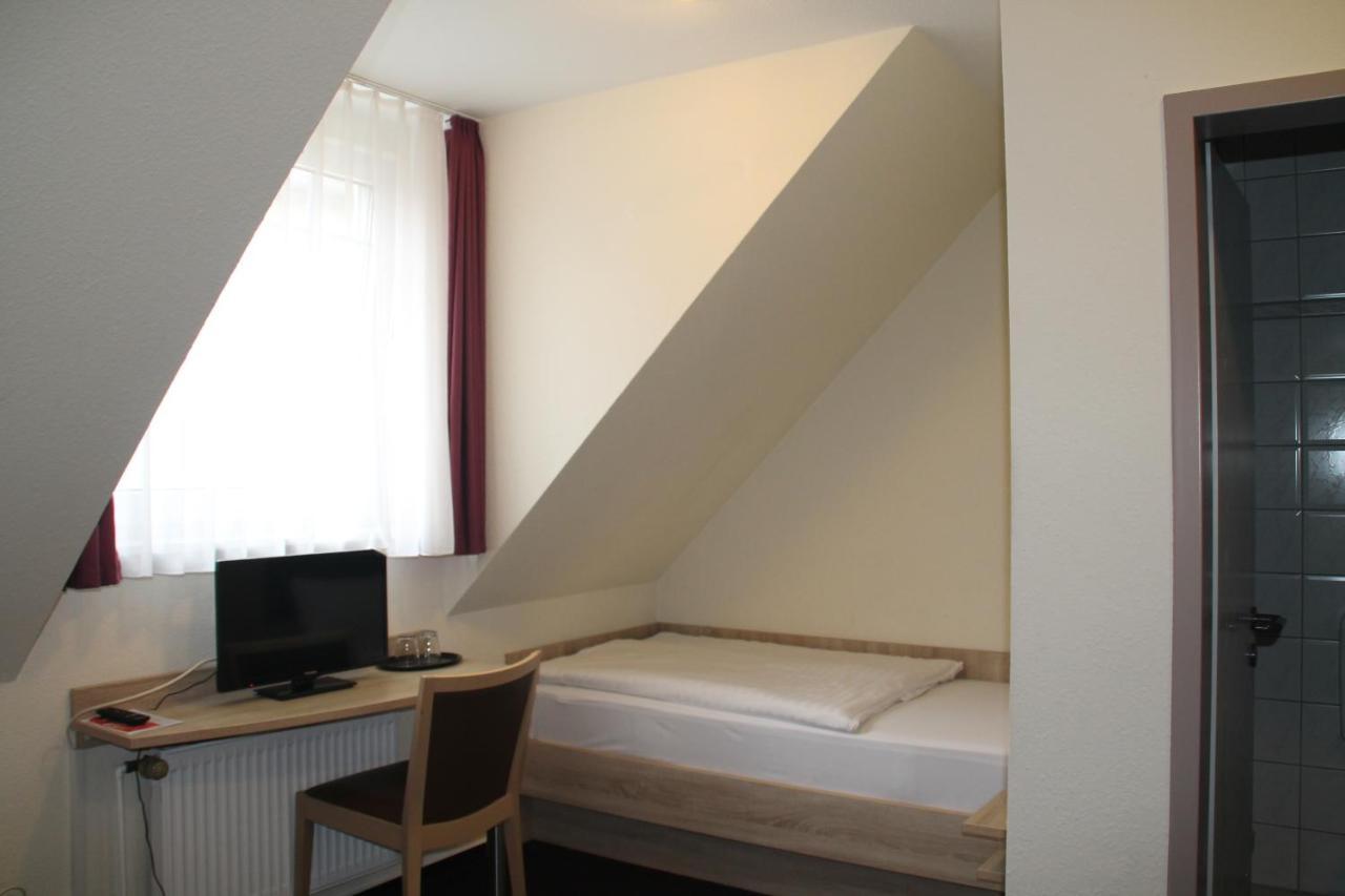 Hotel Stadt Kamen Bagian luar foto