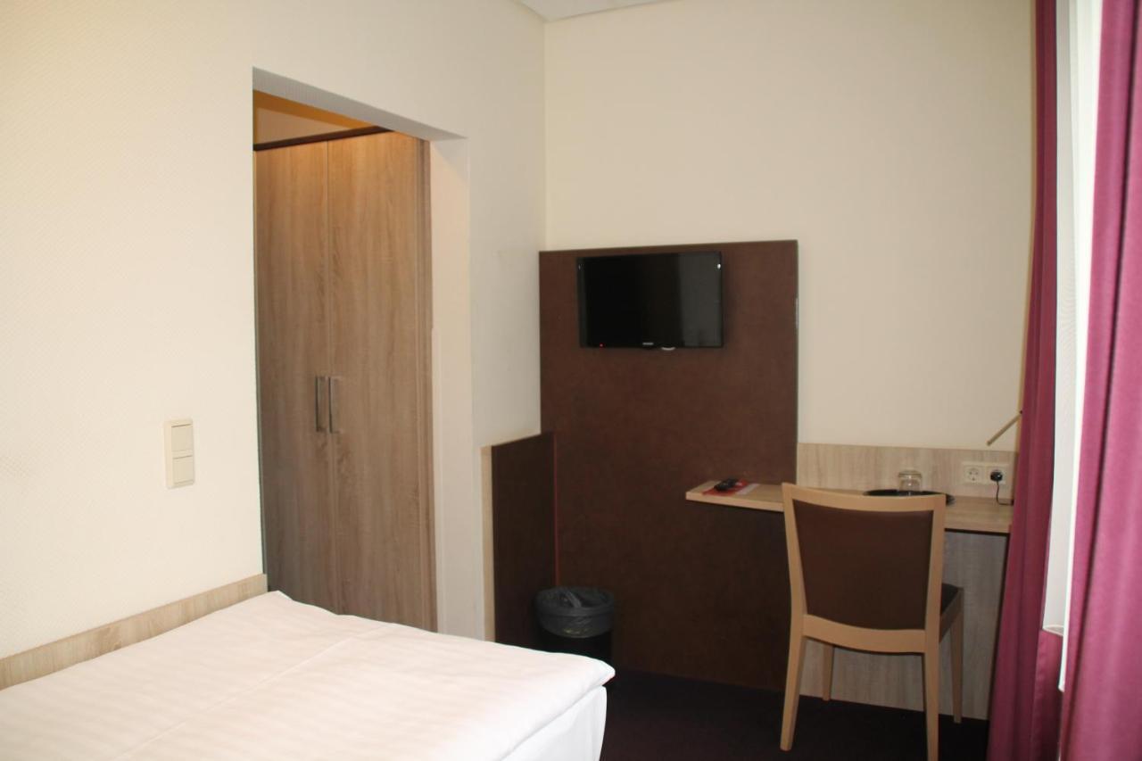 Hotel Stadt Kamen Bagian luar foto