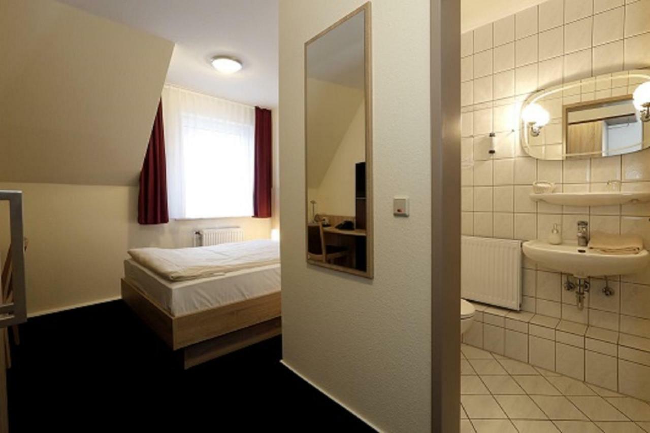 Hotel Stadt Kamen Bagian luar foto